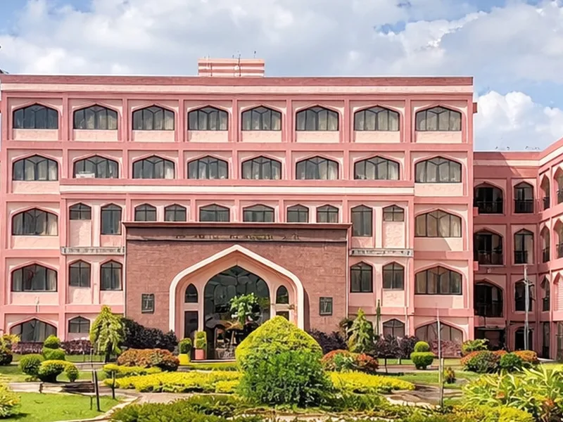 The campus at Al-Ameen College, Hosur Road