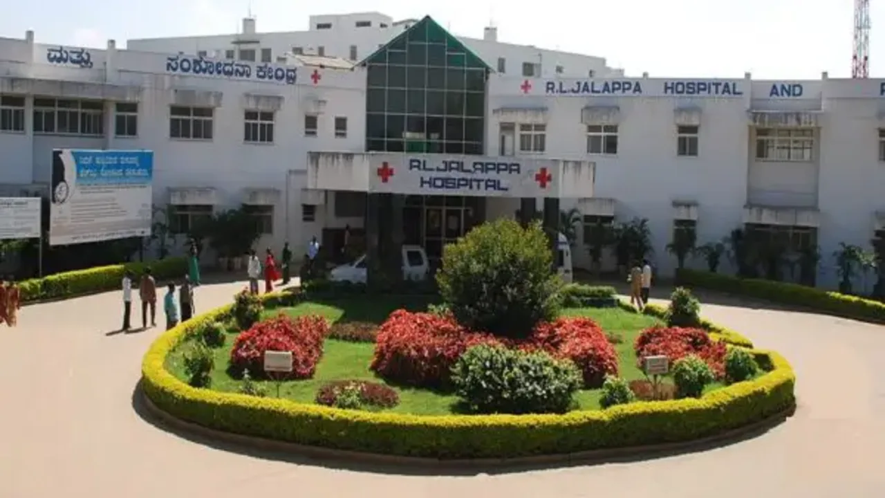 The campus at Sri Devaraj Urs Medical College (SDUMC), Kolar