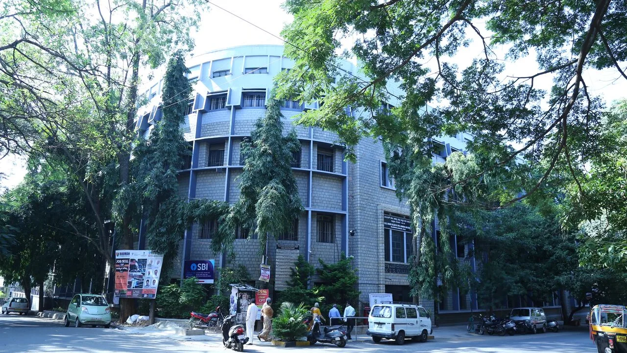 The campus at MES Kishora Kendra Pre-University College, Malleswaram